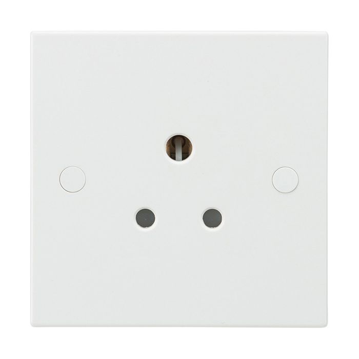 Knightsbridge Curved Edge 5A Switched Socket - White