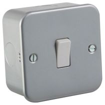 ML Knightsbridge M1200 Metal Clad Single Pole 1 Gang Intermediate Switch IP20 10A 230V